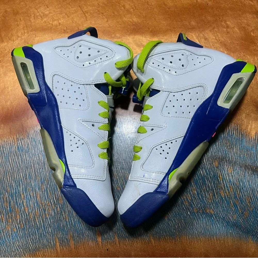 Jordan 6 Retro Fierce Green Basketball Athletic Shoes White Blue Size 6Y